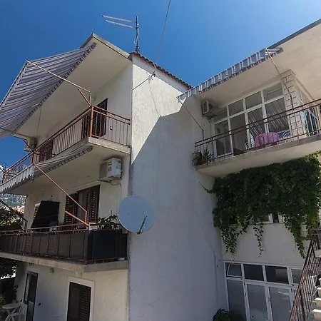 Guesthouse Josko Makarska Exterior photo