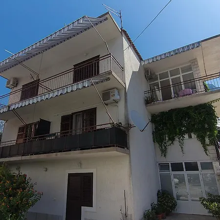 Guesthouse Josko Makarska Exterior photo
